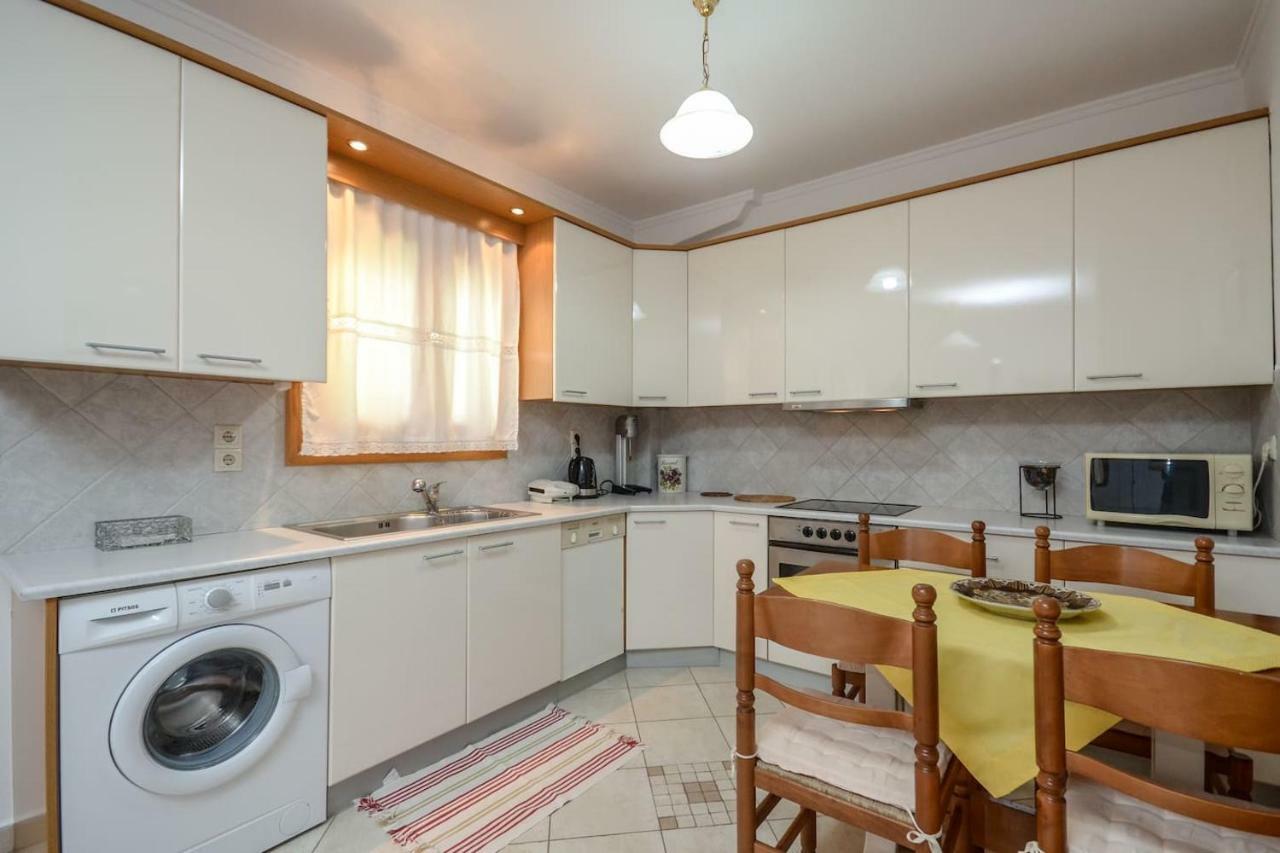 Independent Agapitos Apart , 2Bdrm, Private Patio Naxos City 外观 照片